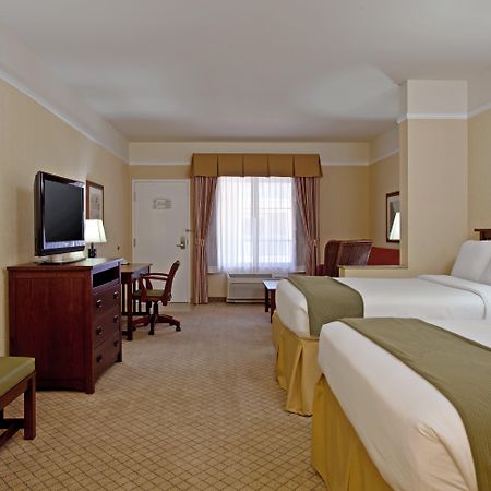 Holiday Inn Express Hotel & Suites San Dimas By Ihg Екстериор снимка