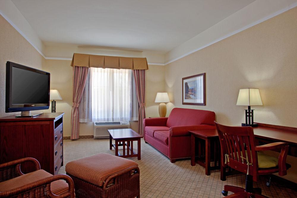 Holiday Inn Express Hotel & Suites San Dimas By Ihg Екстериор снимка