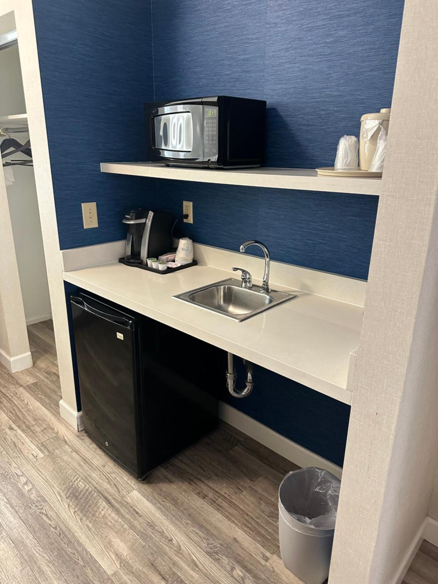 Holiday Inn Express Hotel & Suites San Dimas By Ihg Екстериор снимка