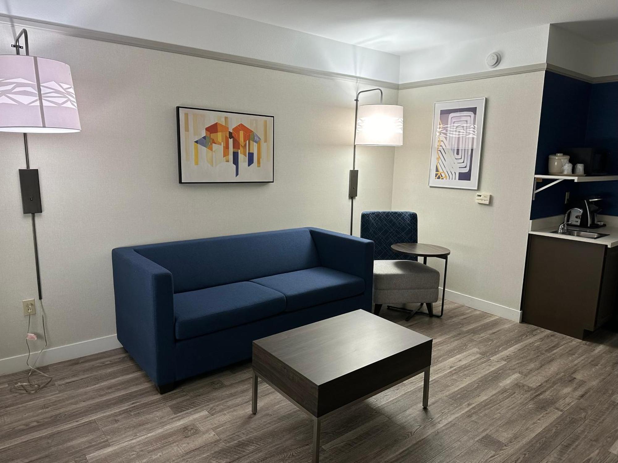 Holiday Inn Express Hotel & Suites San Dimas By Ihg Екстериор снимка