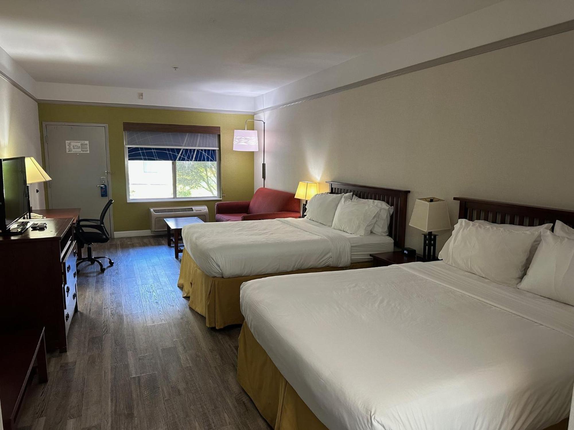 Holiday Inn Express Hotel & Suites San Dimas By Ihg Екстериор снимка