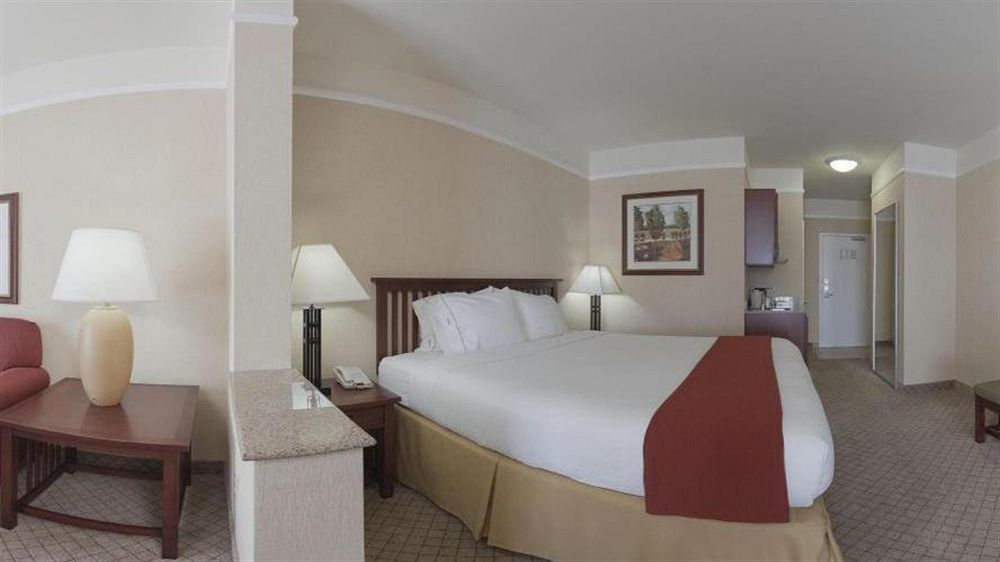 Holiday Inn Express Hotel & Suites San Dimas By Ihg Екстериор снимка